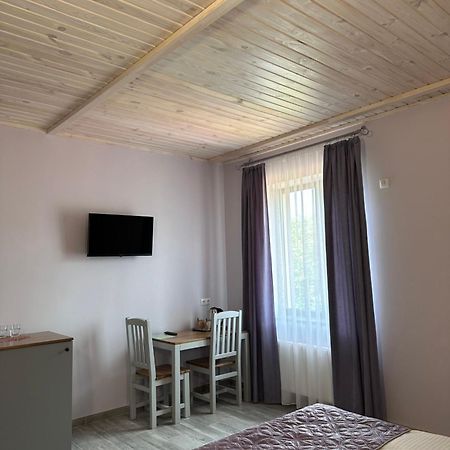 Hotel Maestro Ostroh Esterno foto