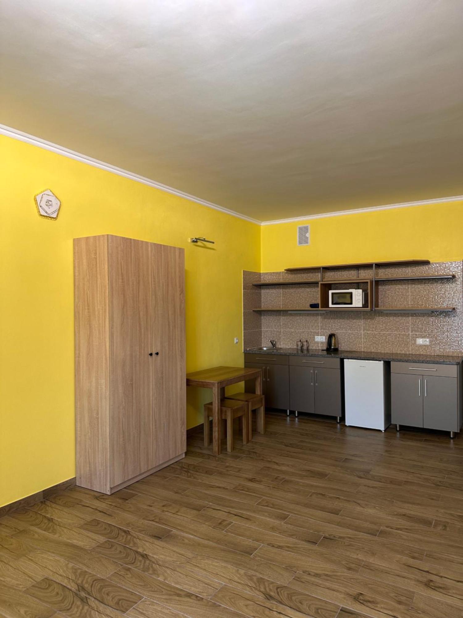 Hotel Maestro Ostroh Esterno foto